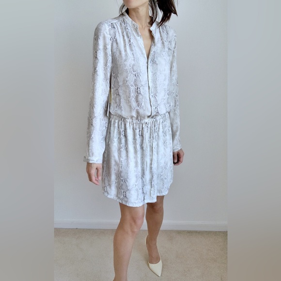HILARY RADLEY WHITE SNAKESKIN LONG SLEEVE MINI DRESS - Picture 3 of 4